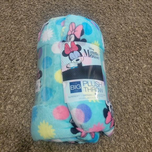 Disney Bedding Minnie Big One Plush Throw Kohls 5 X 6 Ft Kids Mouse